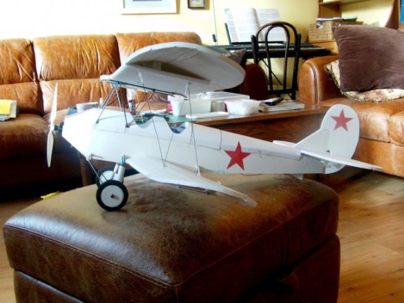 Cabanes - Polikarpov Po-2 wings mounted